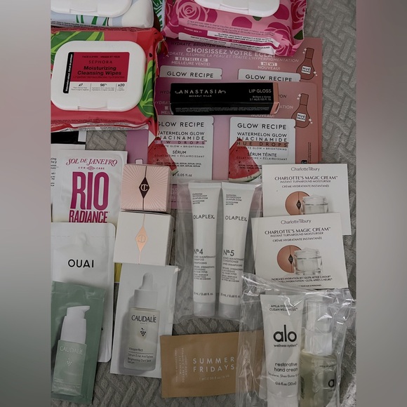 NEW Skincare and Beauty Sample Set - Picture 3 of 9